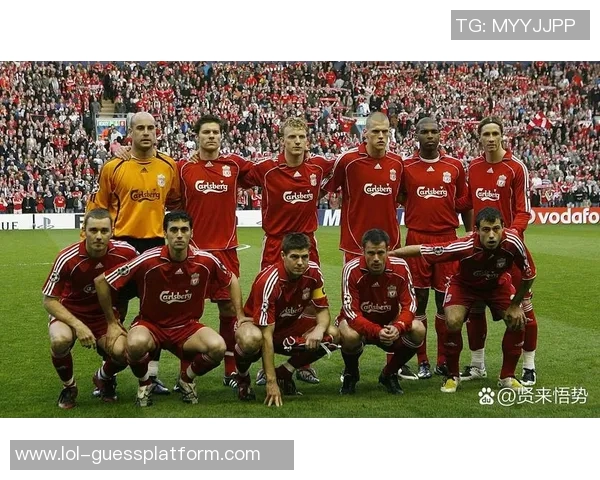 友谊赛精彩对决AC米兰与利物浦战成平局争议判罚引发热议